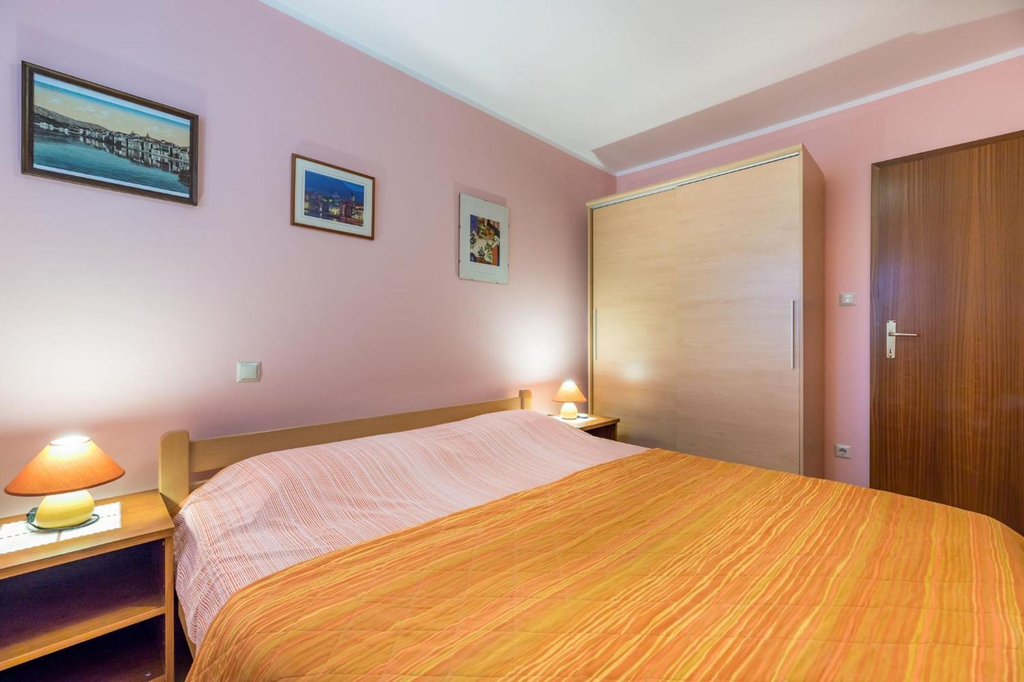 Marina Apartment Baska  Bagian luar foto