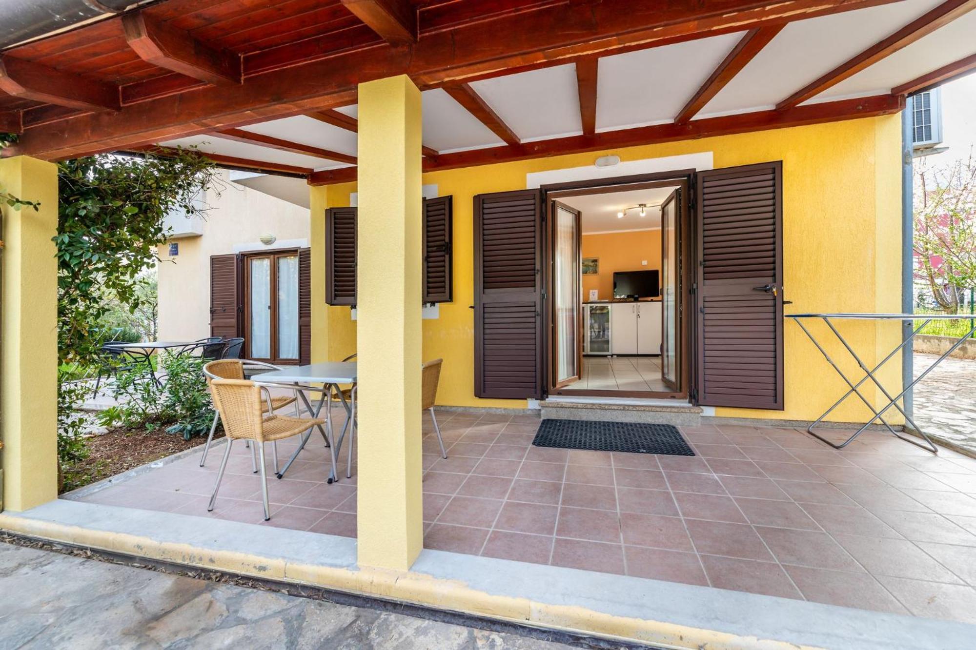 Marina Apartment Baska  Bagian luar foto