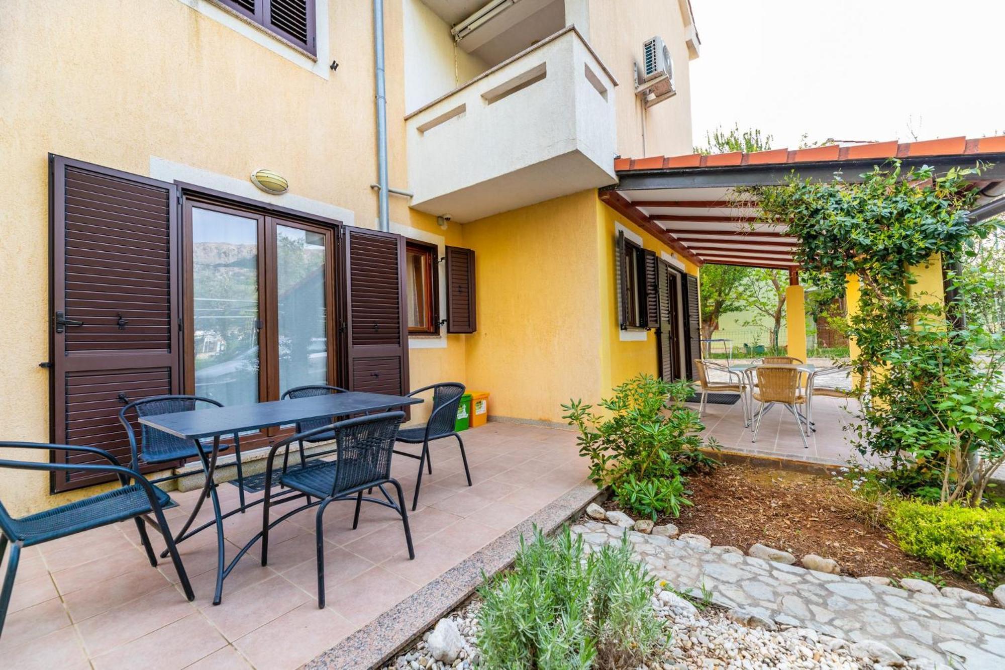 Marina Apartment Baska  Bagian luar foto